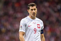 Lewandowski e ngại đối đầu Messi ngay vòng bảng World Cup 2022